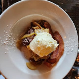 Apple Cinnamon Deep Dish French Toast